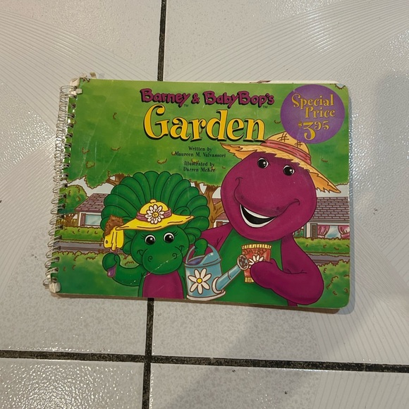 Book Clean Out - Picture 10 of 10